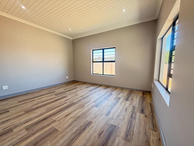 3 Bedroom Property for Sale in Tafelzicht Western Cape